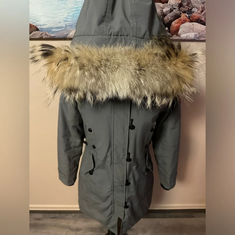 Women's Gray Parka with Fur Trim - Picture 11 of 16